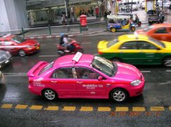 pink taxi!